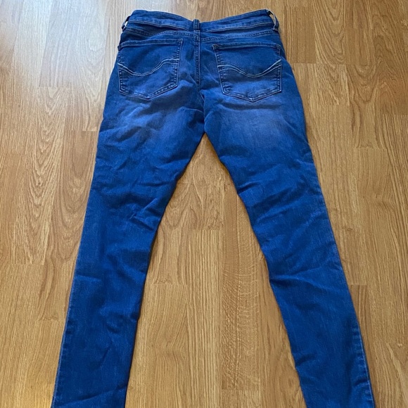 Jagging - Picture 2 of 2